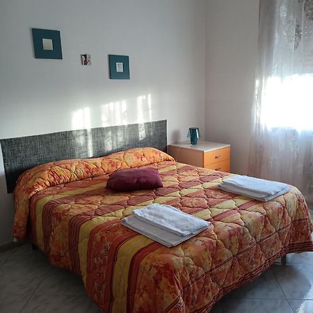 Le Note Di Napoli Apartment Luaran gambar