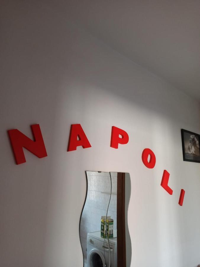 Le Note Di Napoli Apartment Luaran gambar
